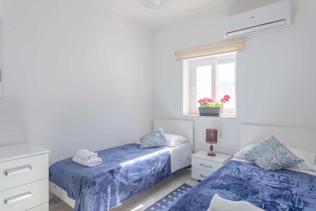 F3 Room 2, Private Room Two Single Beds Shared Bathroom Msida Eksteriør bilde