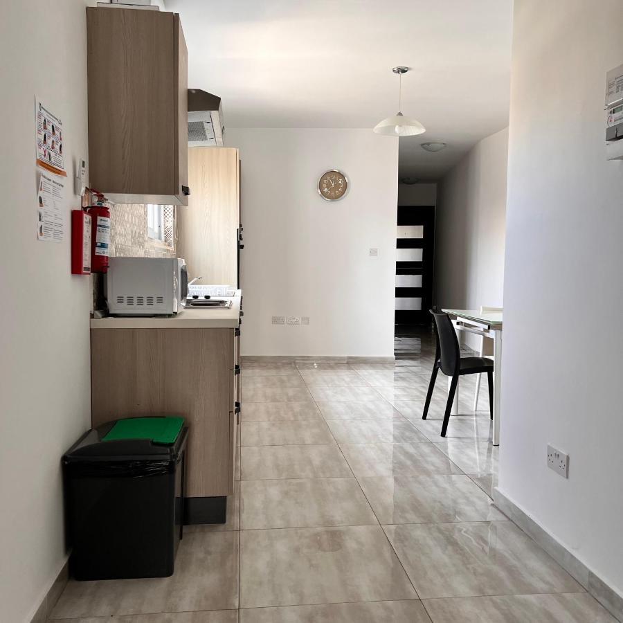 F3 Room 2, Private Room Two Single Beds Shared Bathroom Msida Eksteriør bilde